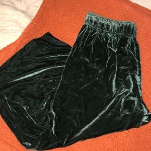 Madewell velvet cropped pants